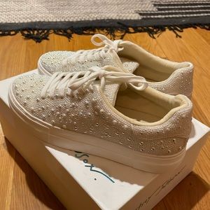 Betsey Johnson Sidny Rhinestone Sneakers size 9